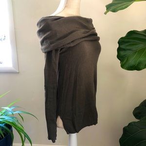 Elegant Olive Green/Gray Sweater, X-Small
